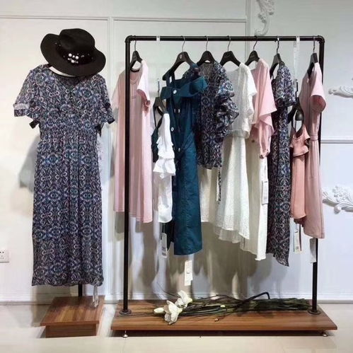 相約四季19夏品牌折扣尾貨組合包 女裝批發(fā)市場(chǎng)的價(jià)值藍(lán)海